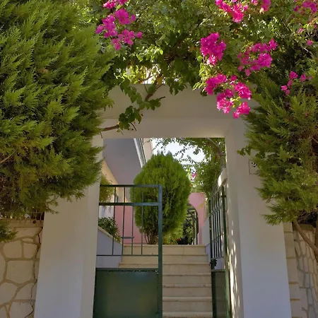 Mariette Rhodes Urban (adults Only) Aparthotel